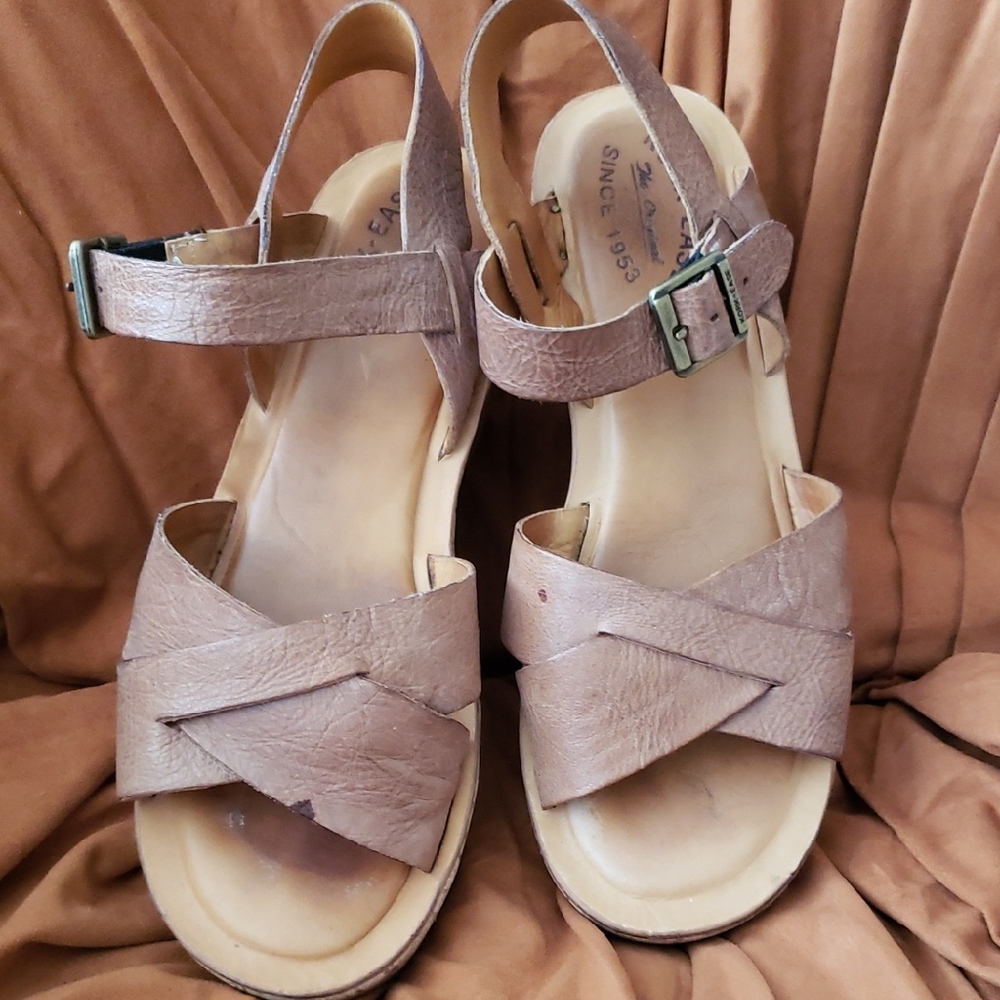 Kork-Ease Tan Sandals Cork Platform Leather Design